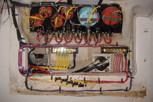 electrical wiring and bus bars-I need a quick tutorial - The Hull Truth